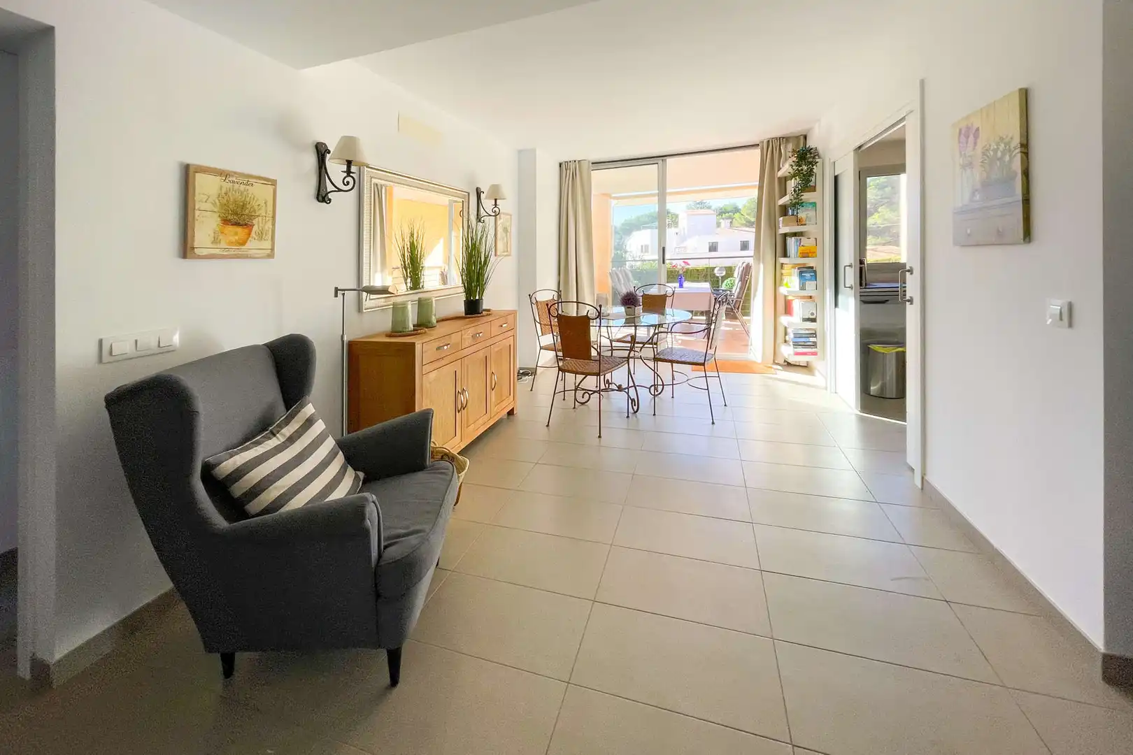 Living room of Flat for rent in Capdepera  with Air Conditioner, Terrace and Furnished
