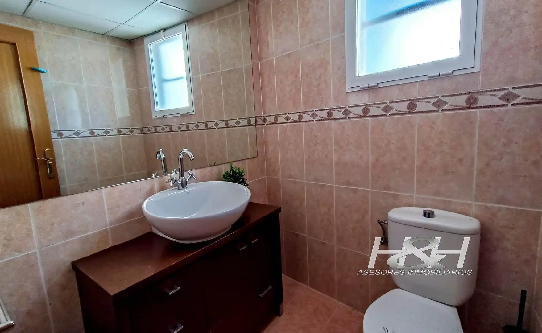 Baño de Ático en venta en Burjassot con Aire acondicionado y Balcón