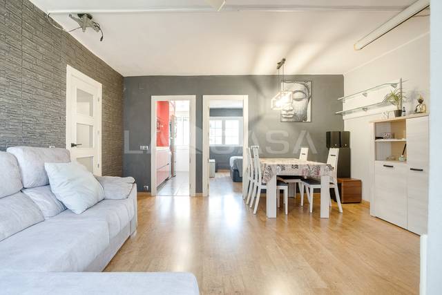 Piso en Venta en Carrer de Julián Besteiro en Sant Martí de Provençals