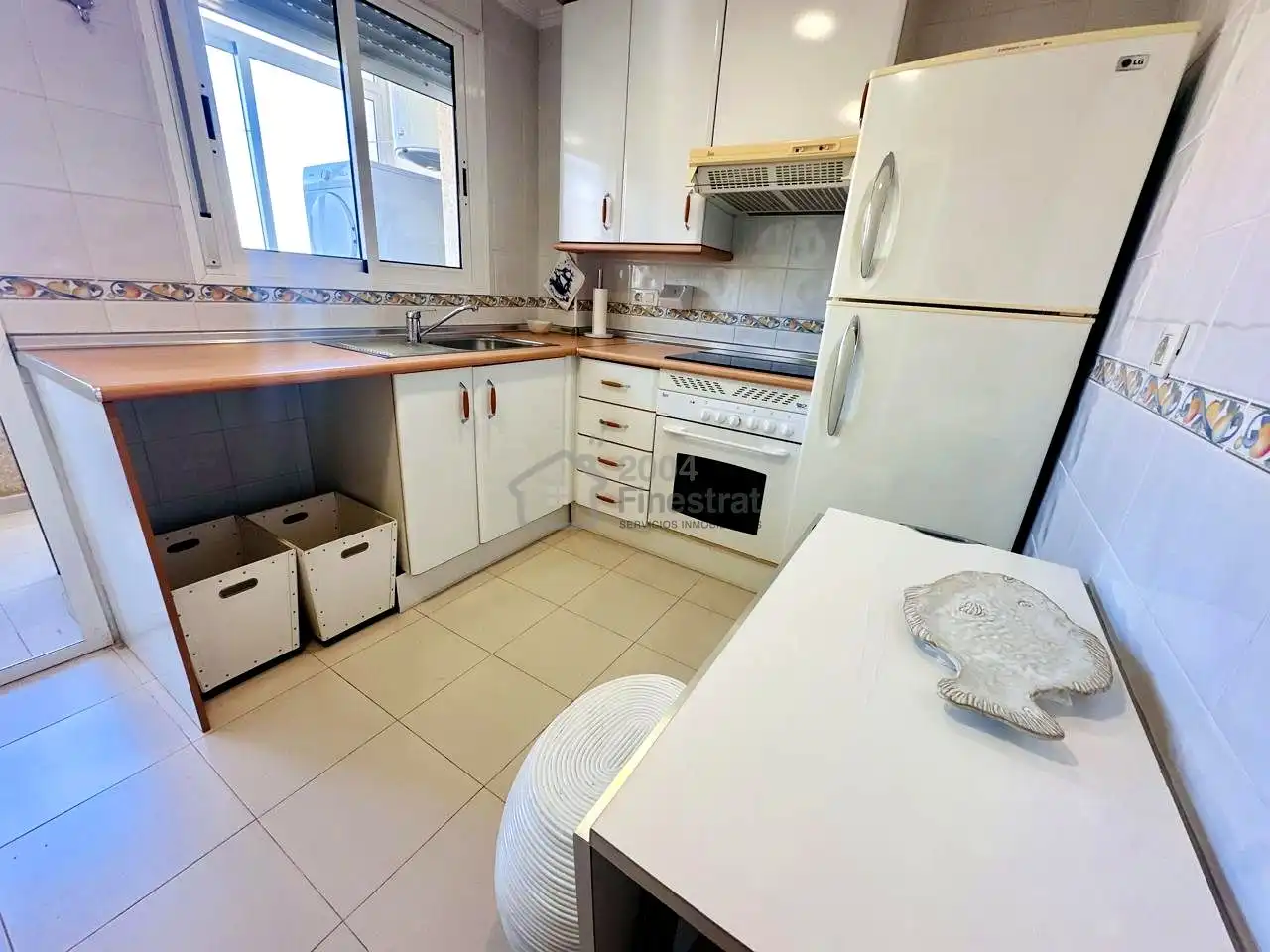 Cuina de Pis en venda en Benidorm amb Terrassa, Moblat i Piscina comunitària