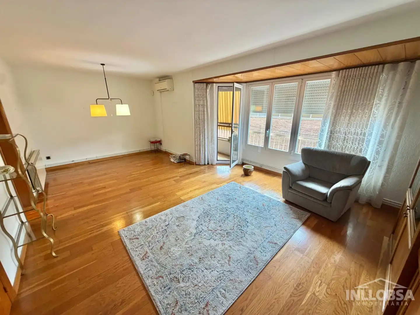 Living room of Flat for sale in Manresa  with Heating and Balcony