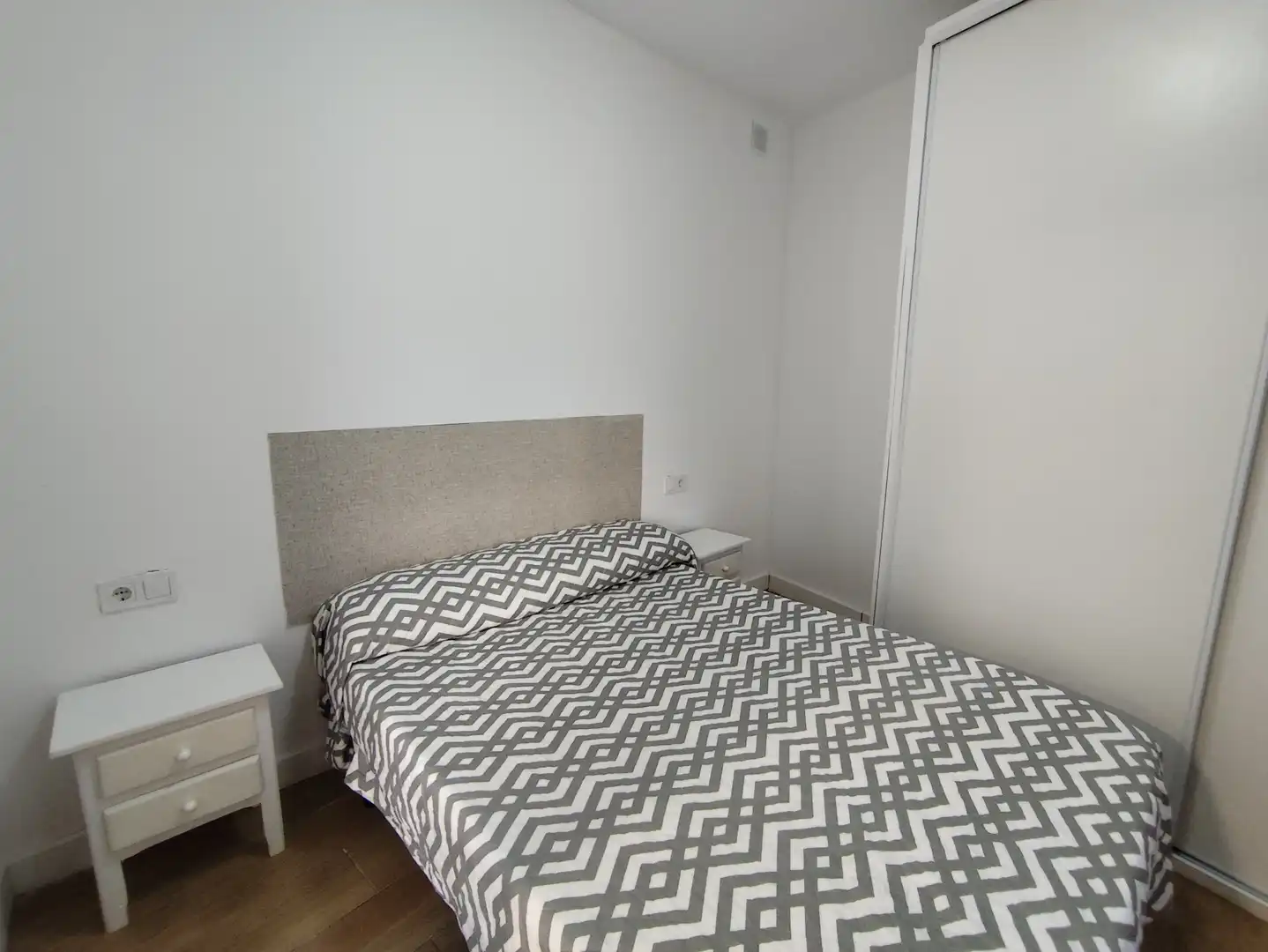 Habitación de Apartamento de alquiler en Sanlúcar de Barrameda con Amueblado, Lavadora y Microondas