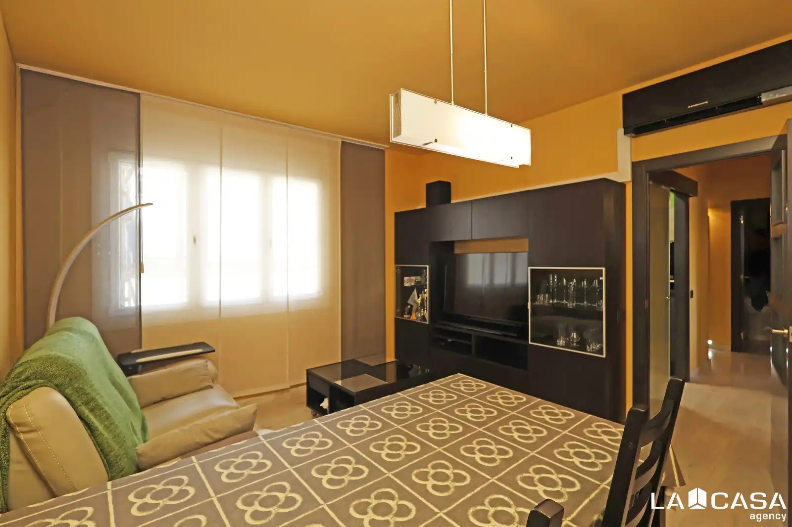 Piso con terraza en venta en Sants - Montjuïc