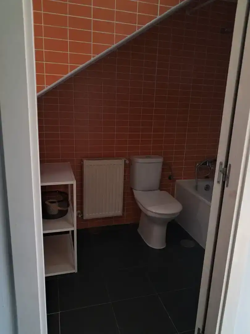 Badezimmer von Wohnung zur Miete in Torrejón de Ardoz mit Klimaanlage, Privatgarten und Parkett