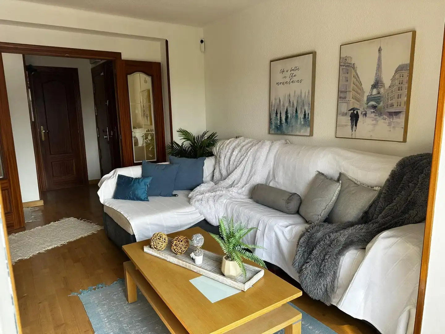 Sala d'estar de Pis en venda en Madrid amb Calefacció i Terrassa