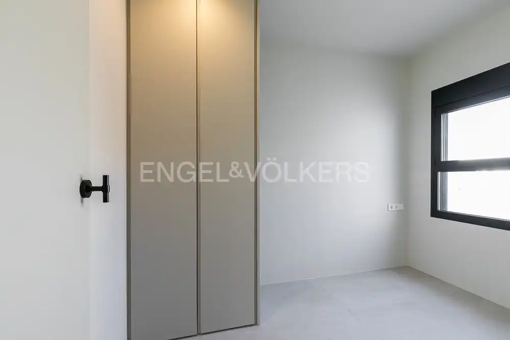 Bedroom of Attic for rent in Valencia  with Air Conditioner, Heating and Terrace