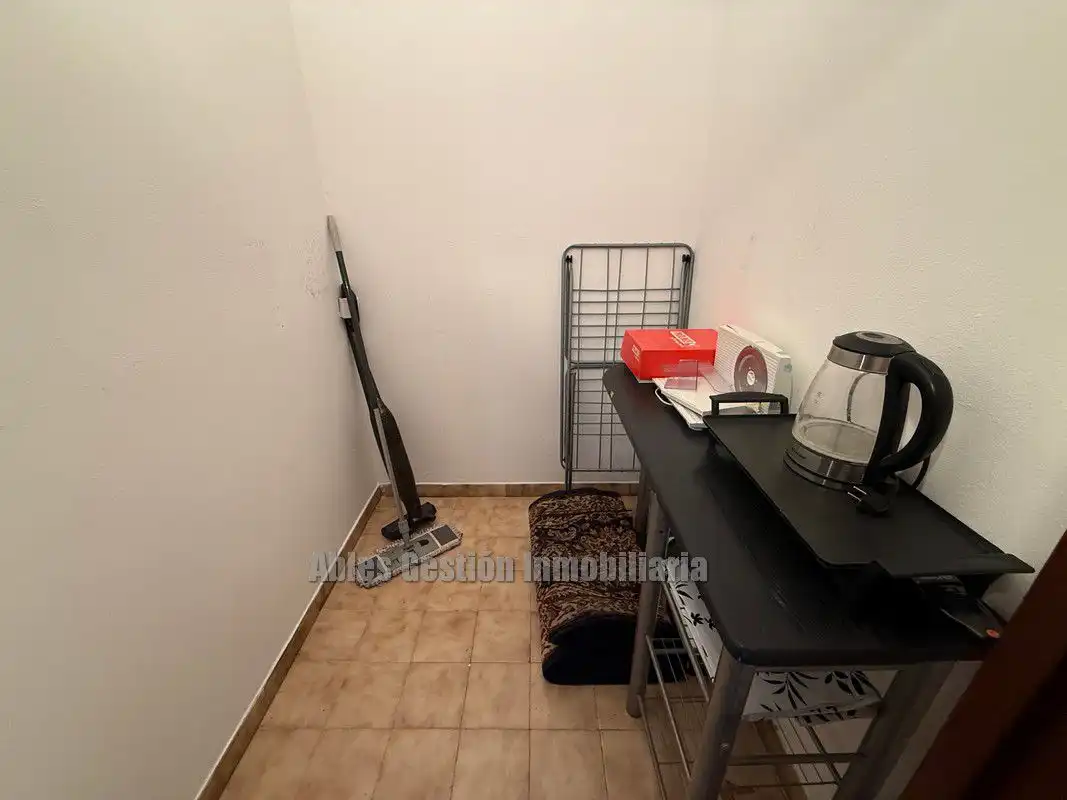 Wohnung zur Miete in Oviedo  mit Heizung, Parkett und Abstellraum