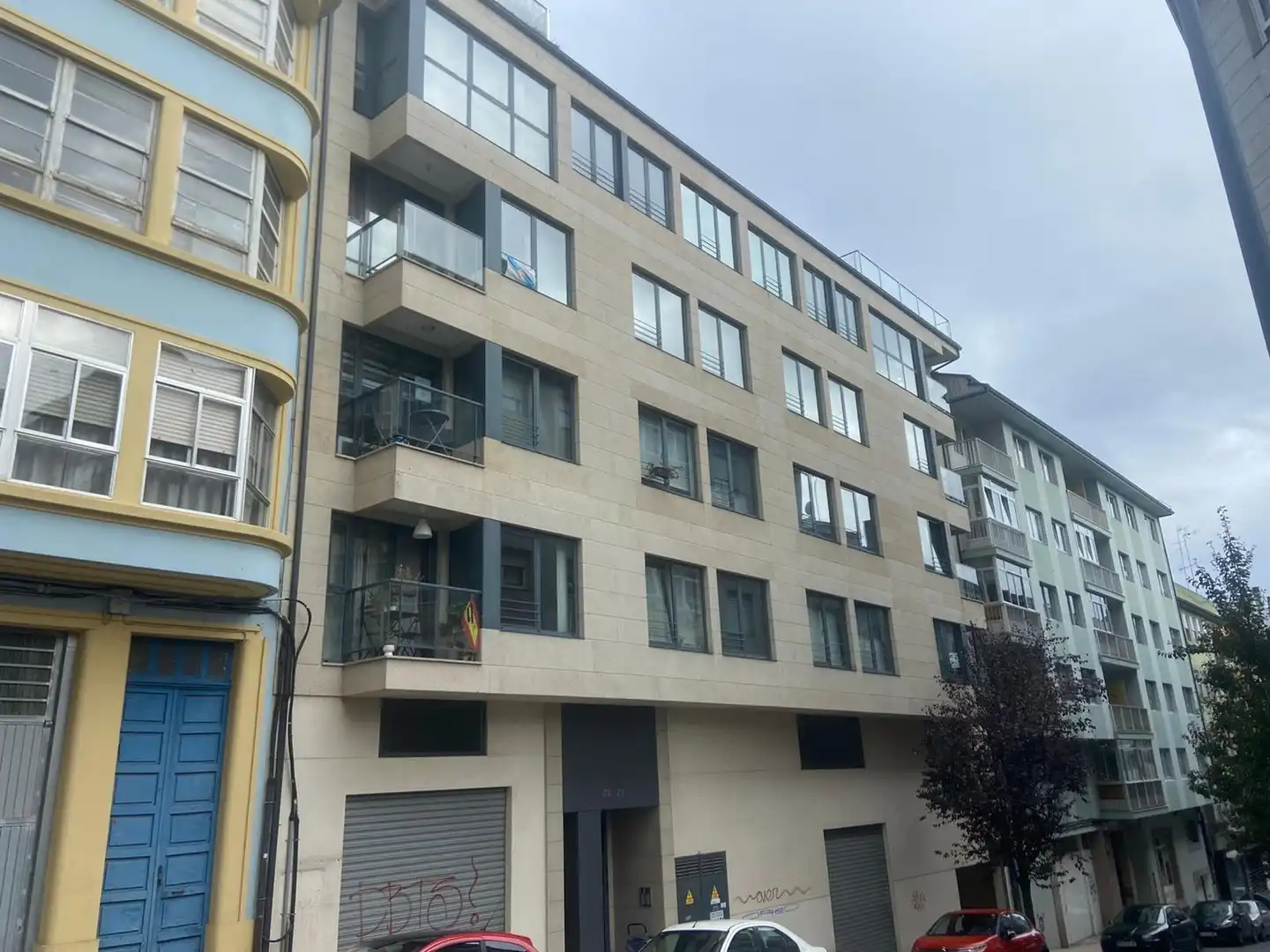 Local comercial en venta en de Nicómedes Pastor Díaz 25-27