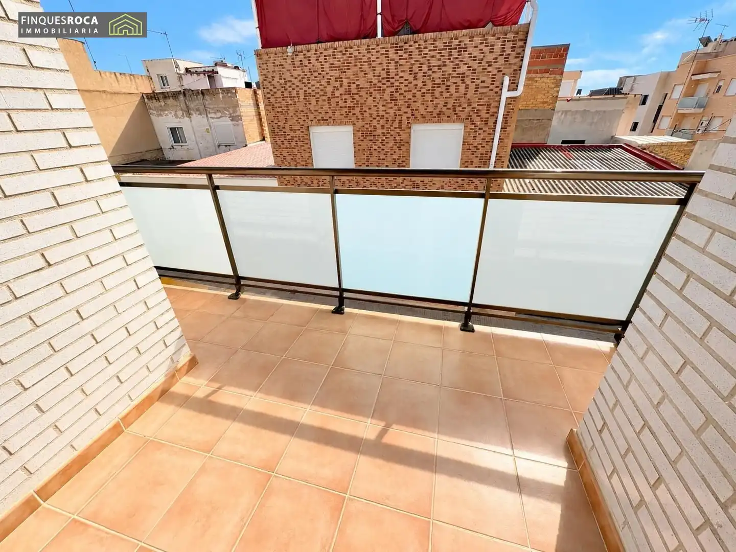Flat with pool for sale in Avinguda Catalunya, imagen 2