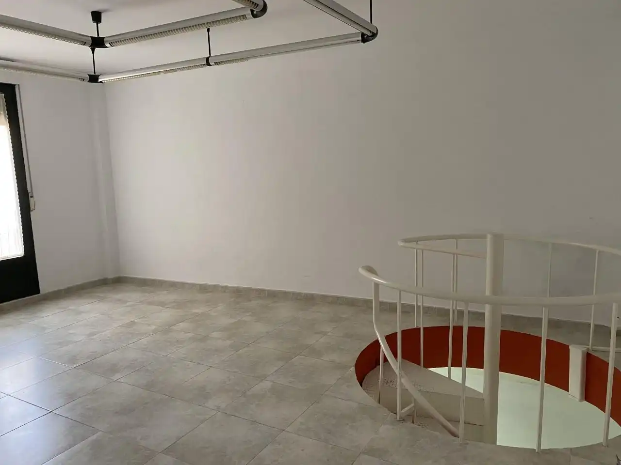 Commercial properties for sale in Aranda de Duero  with Air Conditioner