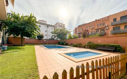 Swimming pool of Flat for sale in Mollet del Vallès  with Air Conditioner and Balcony