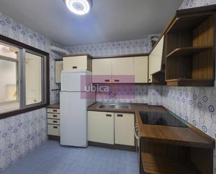 Kitchen of Flat to rent in Vigo   with Parquet flooring