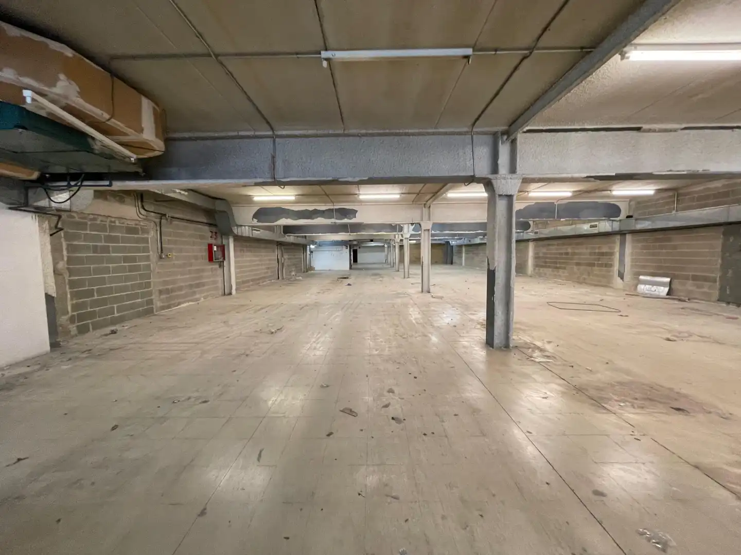 Nave industrial de alquiler en Sant Joan Despí con Calefacción y Alarma
