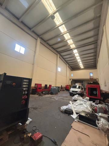 Nave industrial en Venta en Calle de las Moreras en Zona Industrial Borreguno - Camporrosso