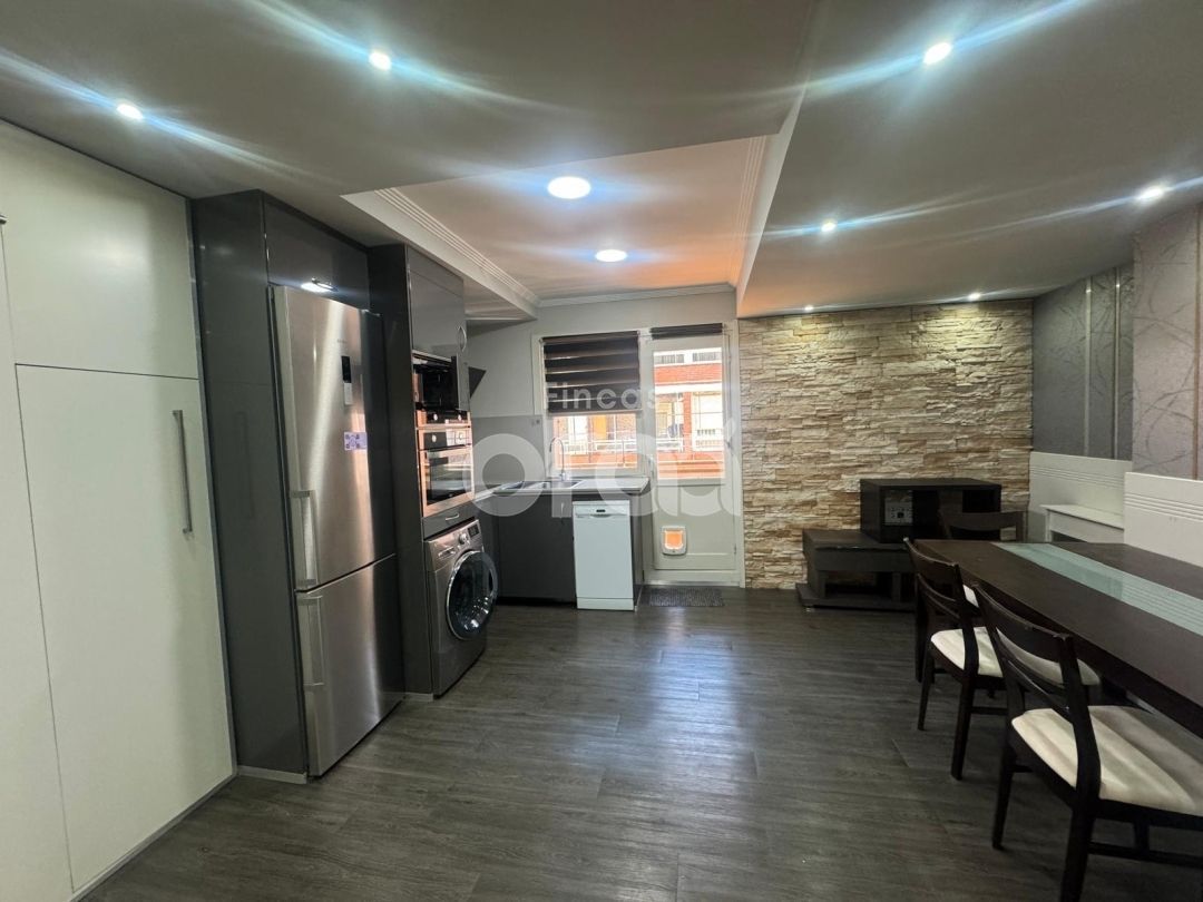 Kitchen of Flat for sale in Santurtzi   with Heating, Furnished and Balcony