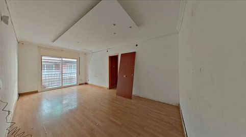 Foto 4 de Piso en venta en Calle Pintor Togores, Centre - Cordelles, Cerdanyola del Vallès