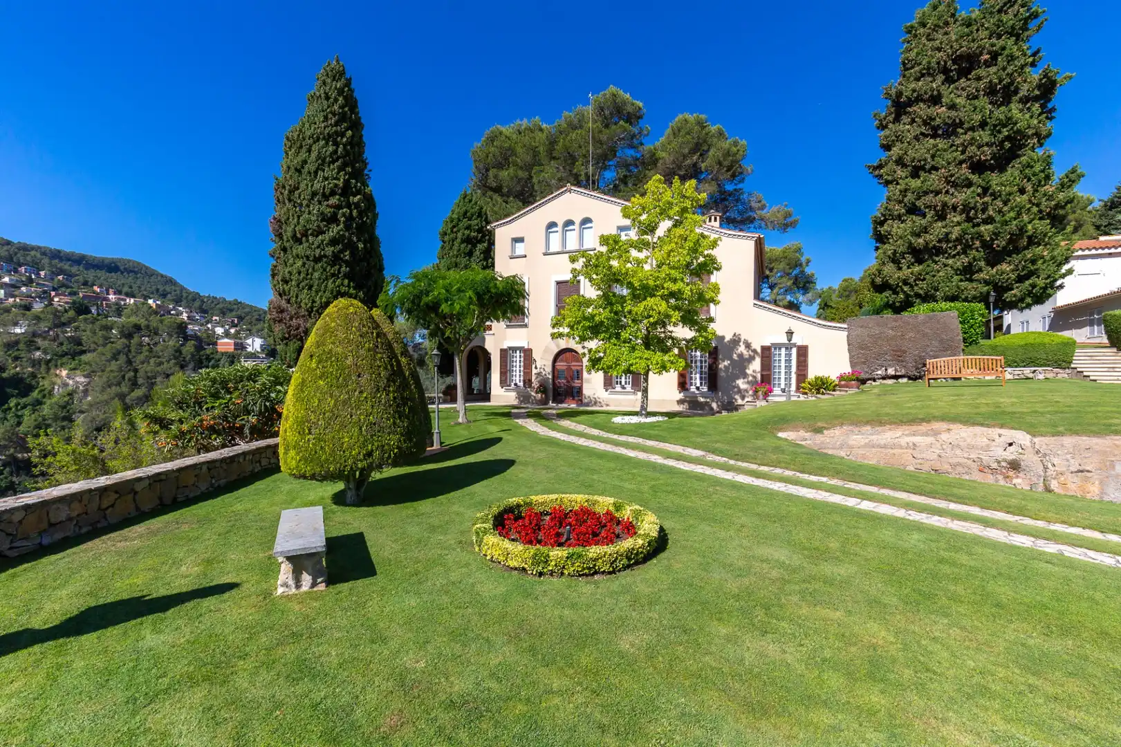 Jardí de Finca rústica en venda en Corbera de Llobregat amb Aire condicionat, Calefacció i Terrassa