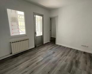Bedroom of Flat to rent in Sabadell