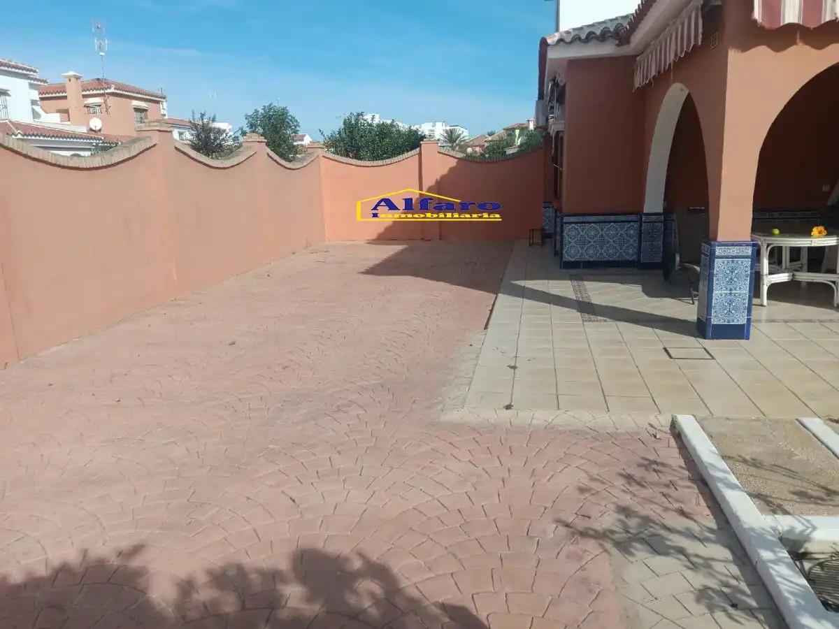 Chalet con piscina en venta en Matalascañas, imagen 12