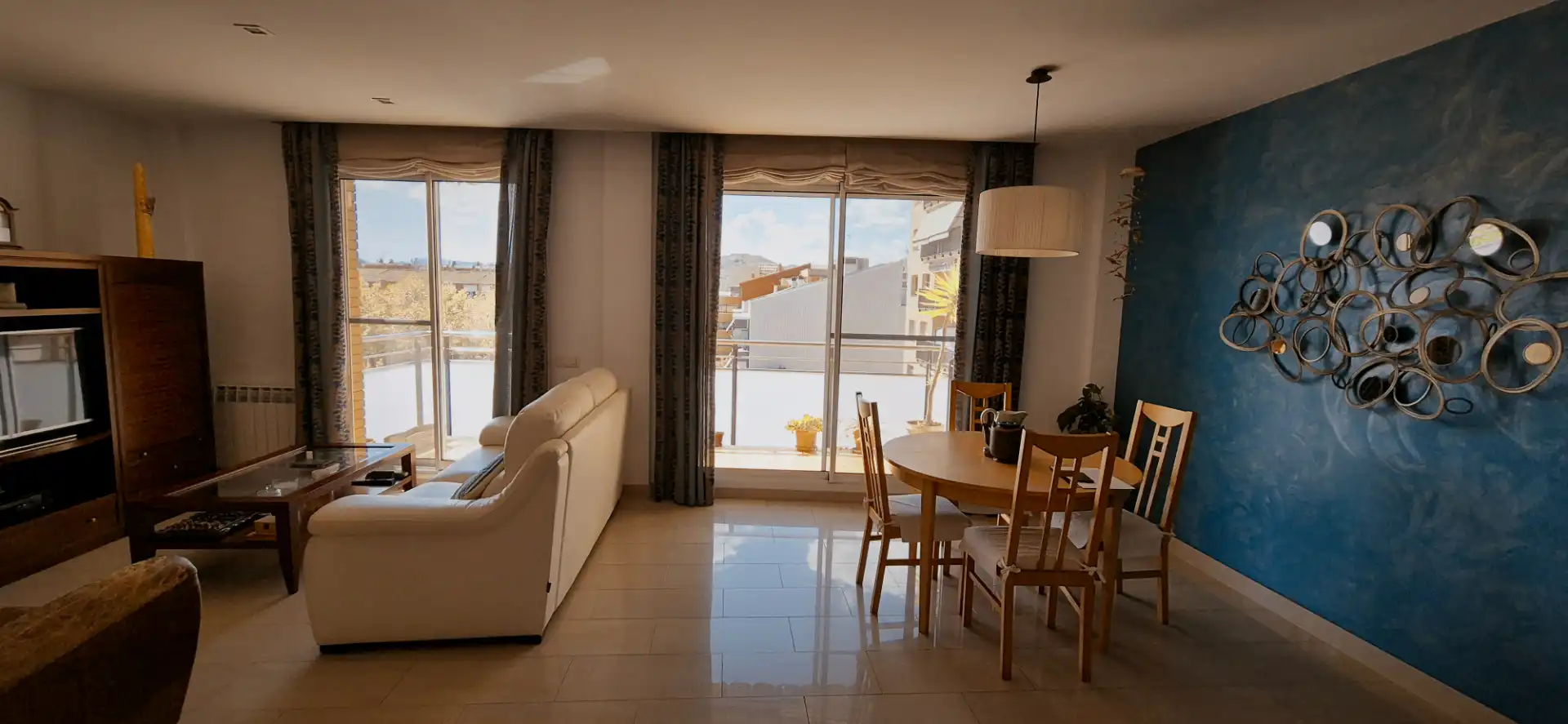 Wohnzimmer von Maisonette zum Verkauf in Molins de Rei mit Klimaanlage, Heizung und Terrasse