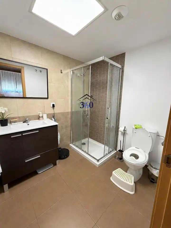 Baño de Piso en venta en Cáceres con Aire acondicionado, Terraza y Amueblado
