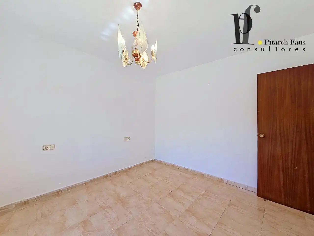 Bedroom of Houses for sale in La Pobla de Vallbona