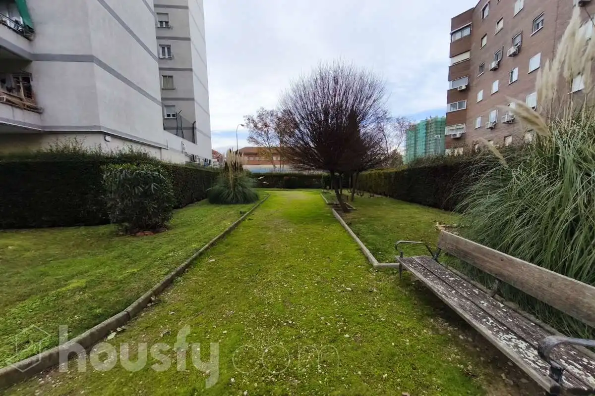 Flat for rent in Calle de Lima, La Avanzada - La Cueva