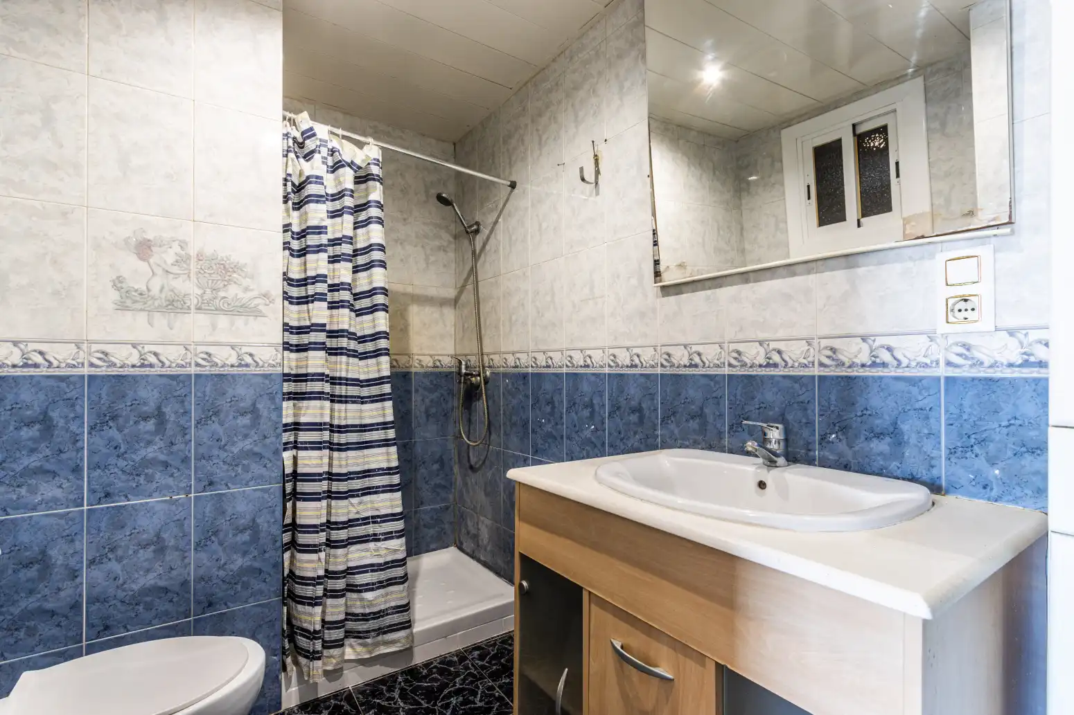 Baño de Piso en venta en Terrassa con Aire acondicionado y Balcón