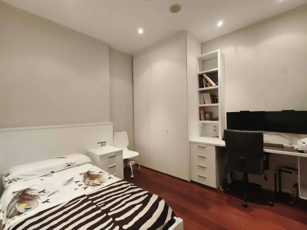 Habitación de Piso en venta en Barcelona con Aire acondicionado, Calefacción y Balcón