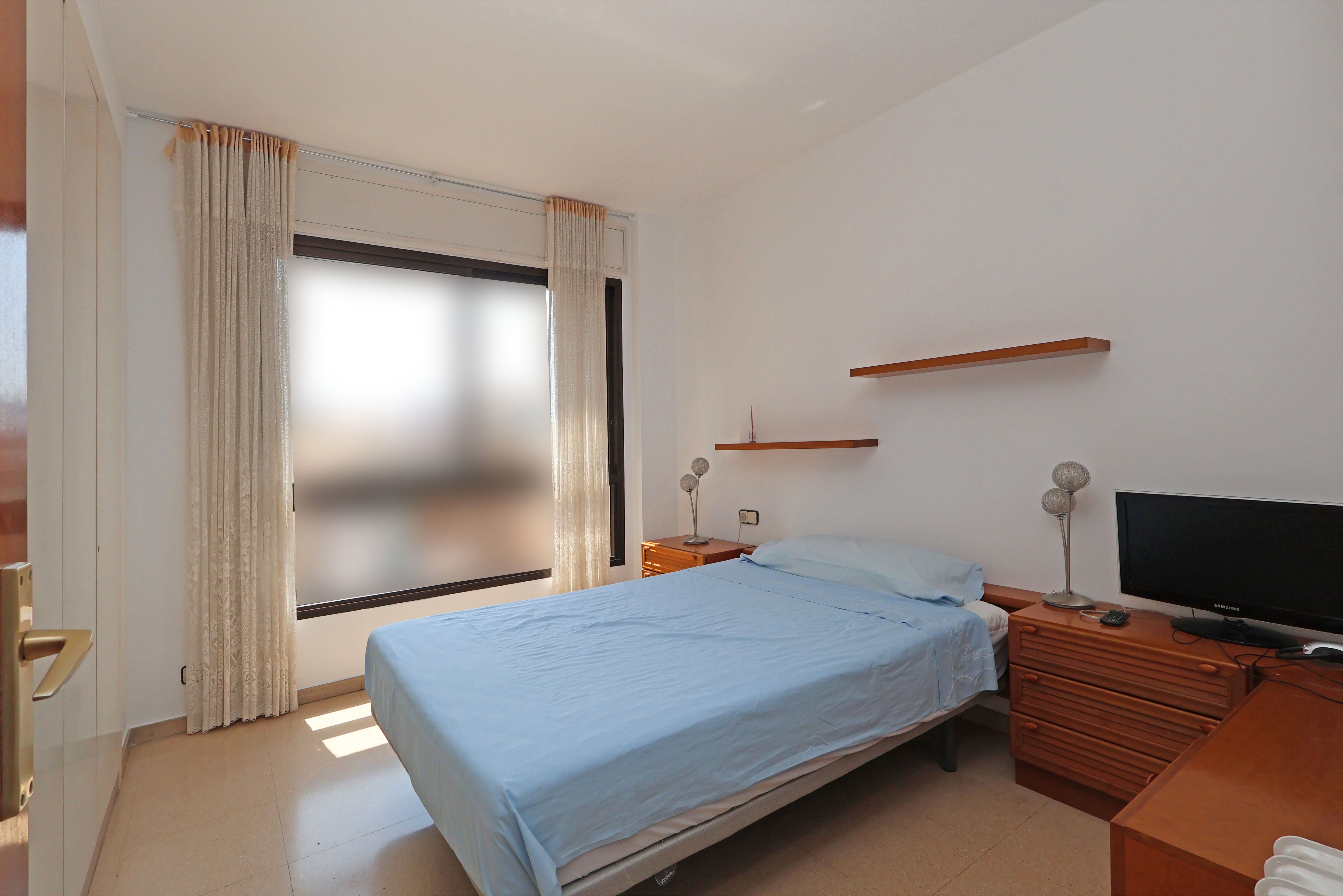 Bedroom of Flat for sale in L'Hospitalet de Llobregat  with Heating and Balcony