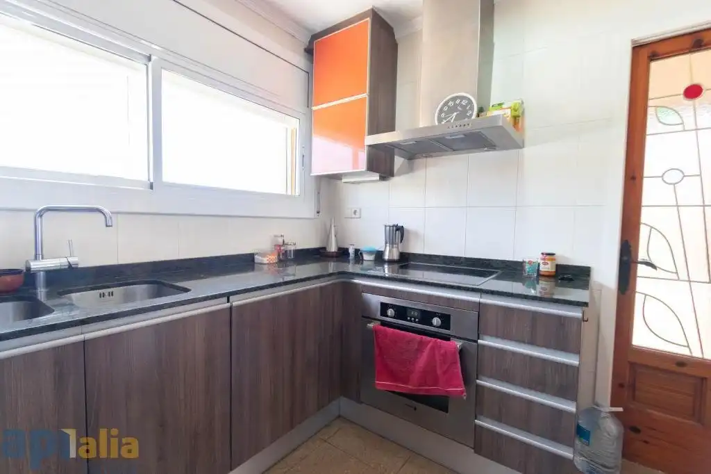 Cocina de Finca rústica en venta en Sentmenat con Piscina