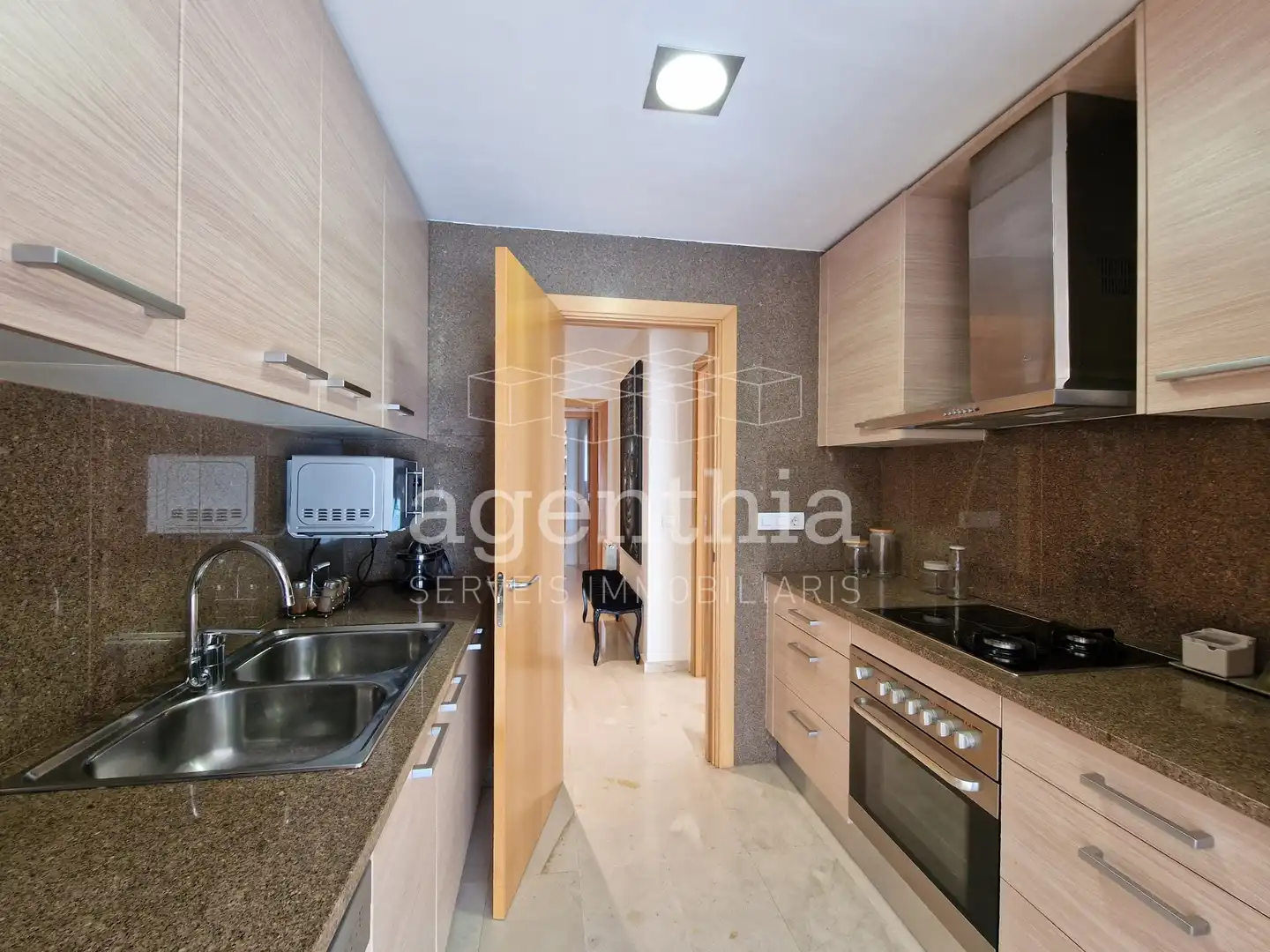 Küche von Wohnung zum Verkauf in Girona mit Klimaanlage, Heizung und Terrasse