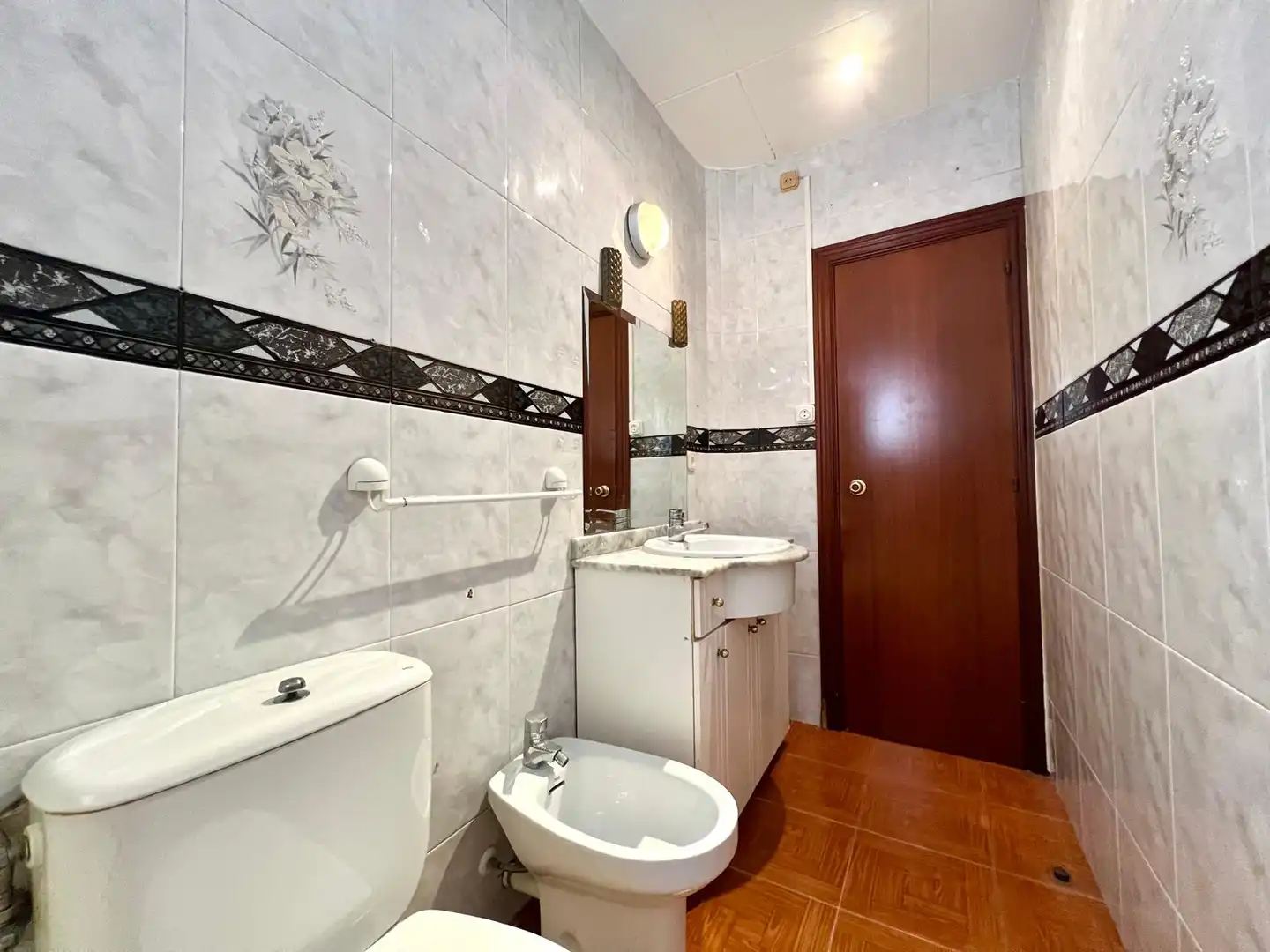 Bathroom of Flat for sale in Barcelona  with Alarm