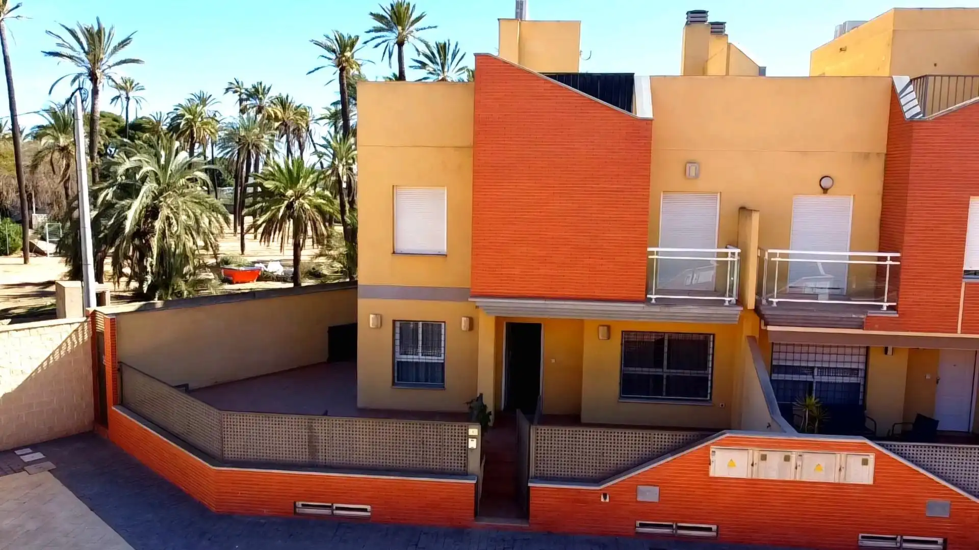 Vista exterior de Casa adosada en venta en Cartagena con Aire acondicionado, Jardín privado y Terraza