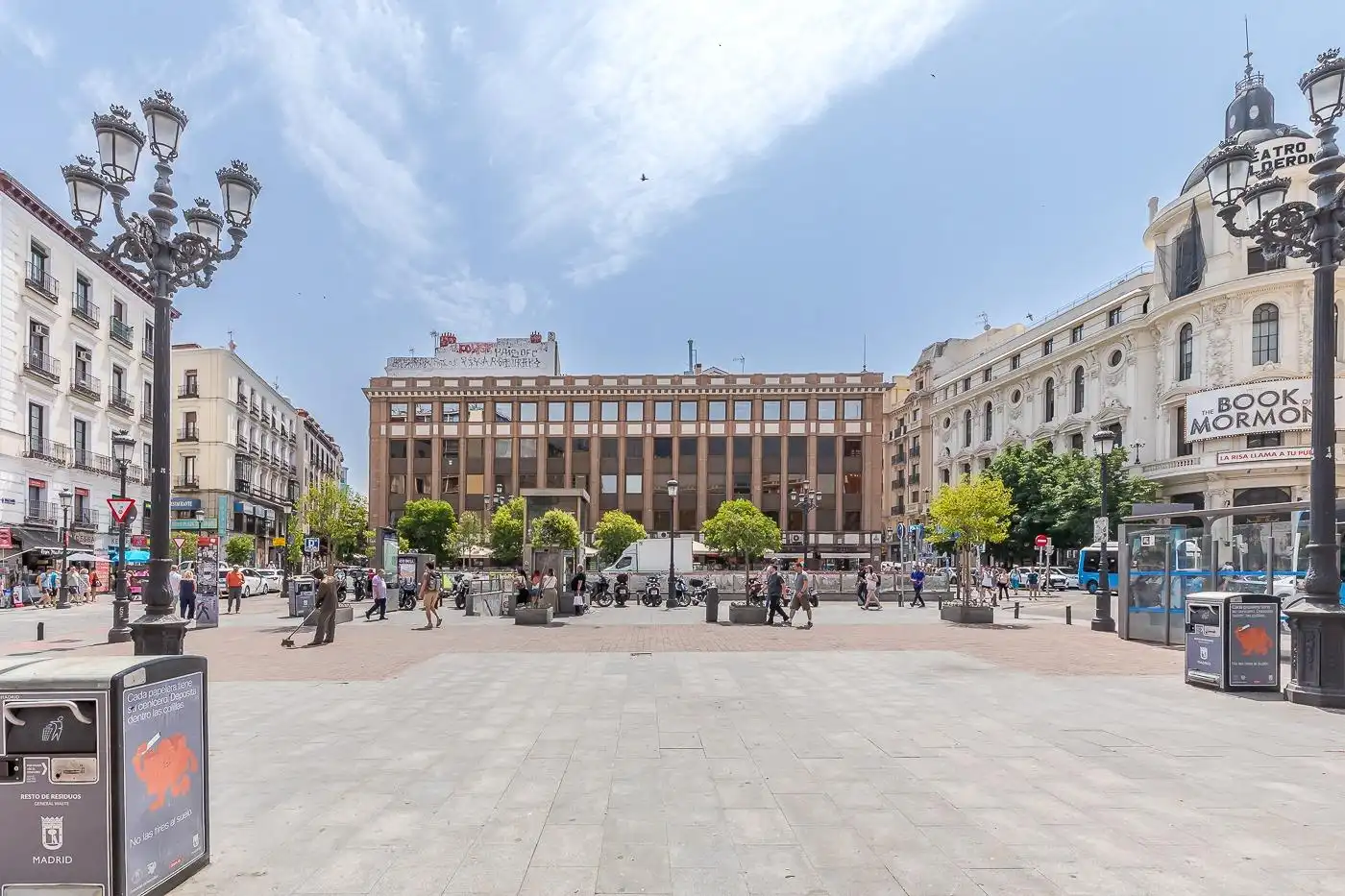 Vista exterior de Apartament en venda en Madrid amb Aire condicionat, Calefacció i Moblat