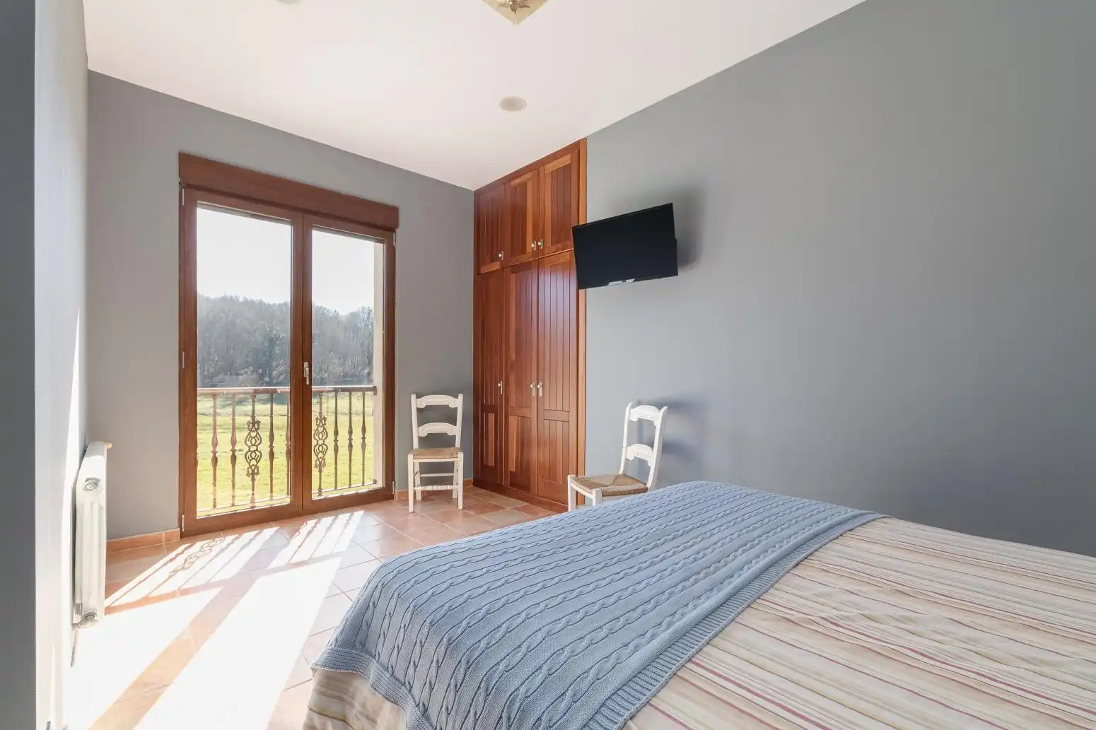 Bedroom of Houses for sale in Friol  with Heating, Private garden and Furnished