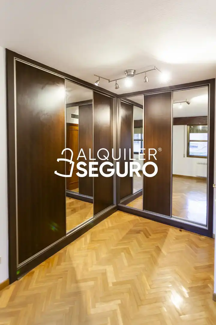 Pis de lloguer en Madrid amb Aire condicionat, Calefacció i Piscina