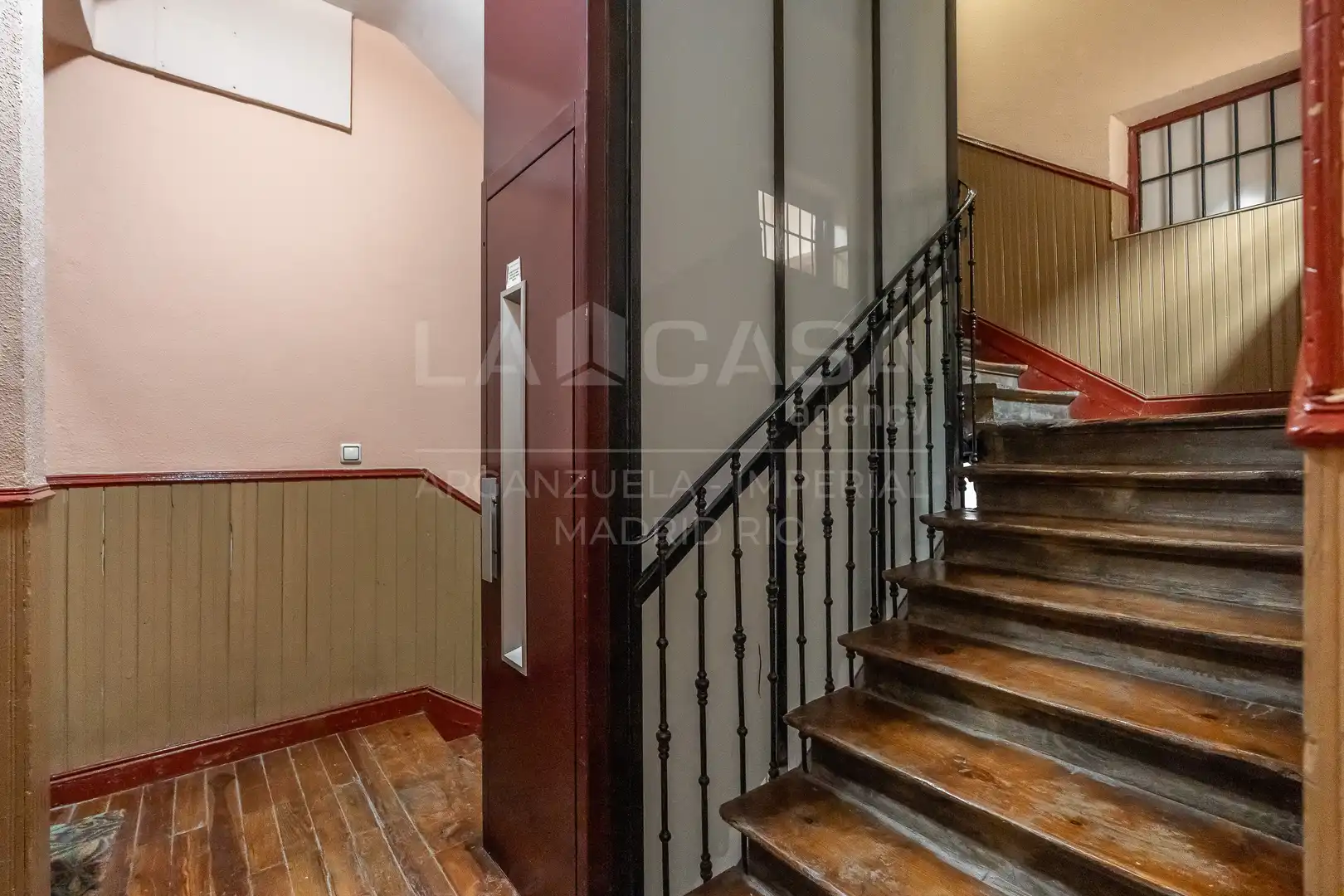 Flat for sale in Imperial