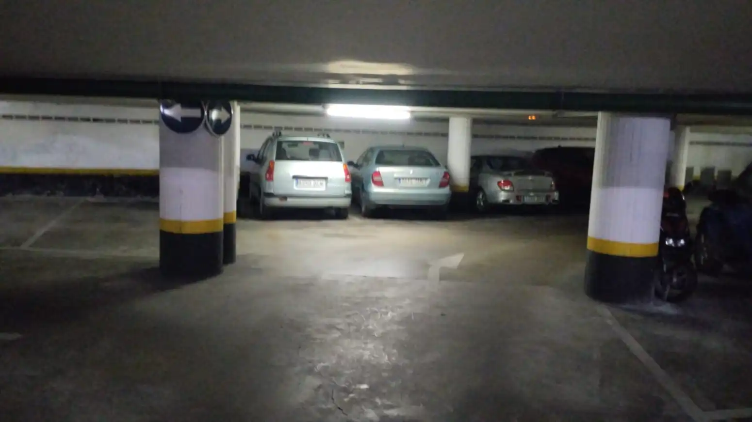 Parcheggio in vendita a Oeste