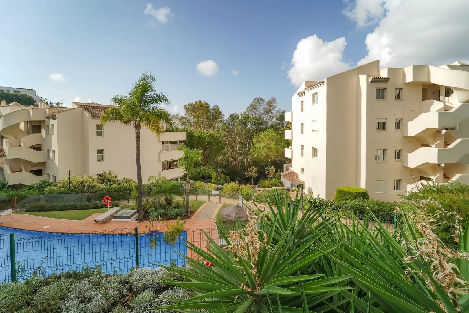 Piscina de Piso en venta en Marbella