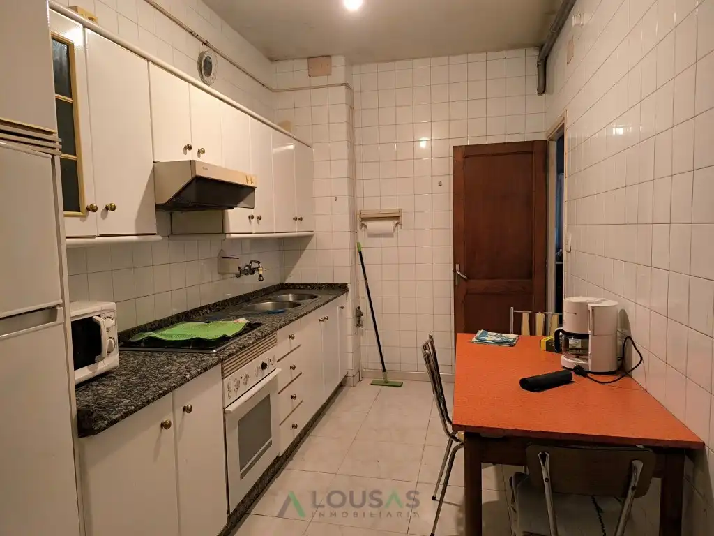 House for sale in Calle Rosalia De Castro, imagen 10