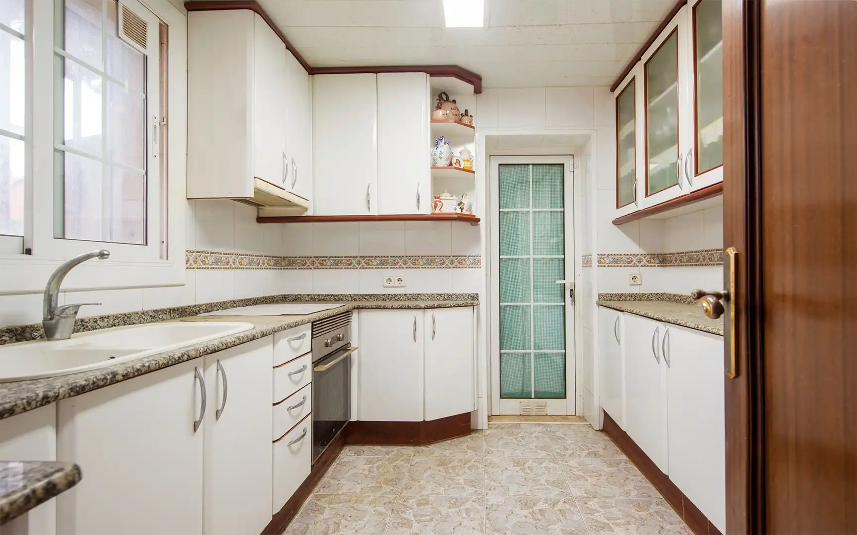 Küche von Haus oder Chalet zum Verkauf in Sant Boi de Llobregat mit Privatgarten und Terrasse