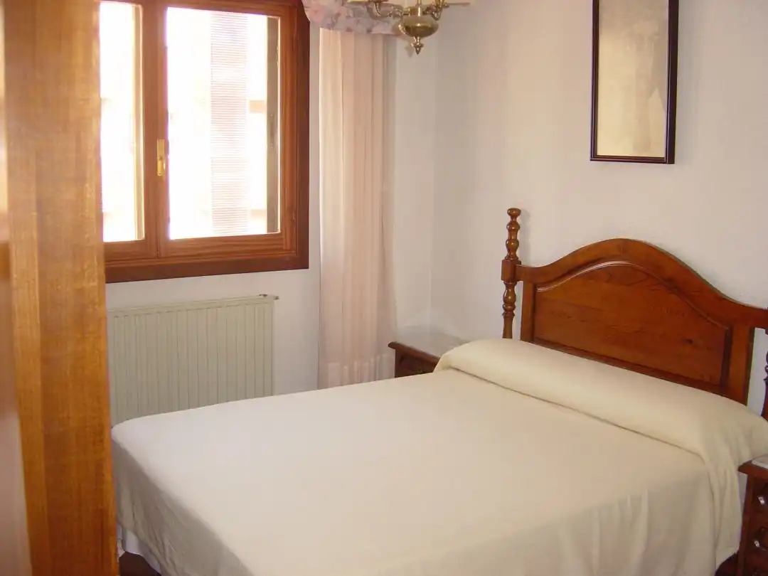Schlafzimmer von Wohnung zum Verkauf in Santo Domingo de la Calzada mit Heizung, Terrasse und Abstellraum