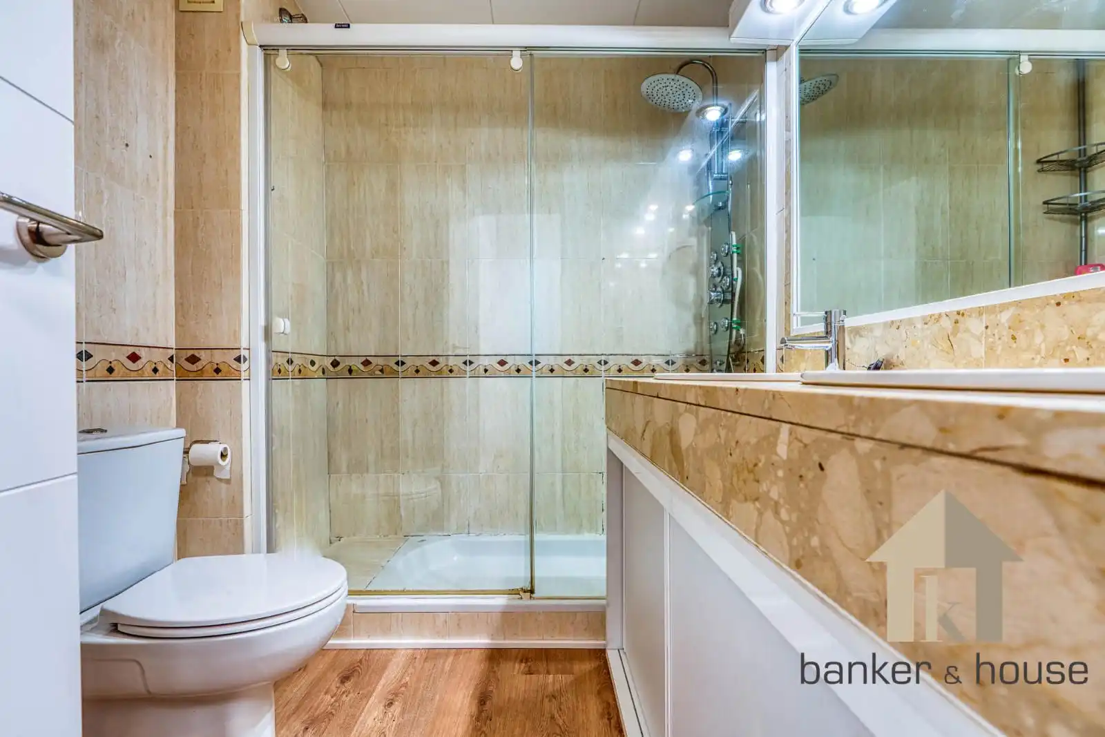 Bathroom of Detached homes for sale in Cerdanyola del Vallès  with Air Conditioner, Heating and Private garden