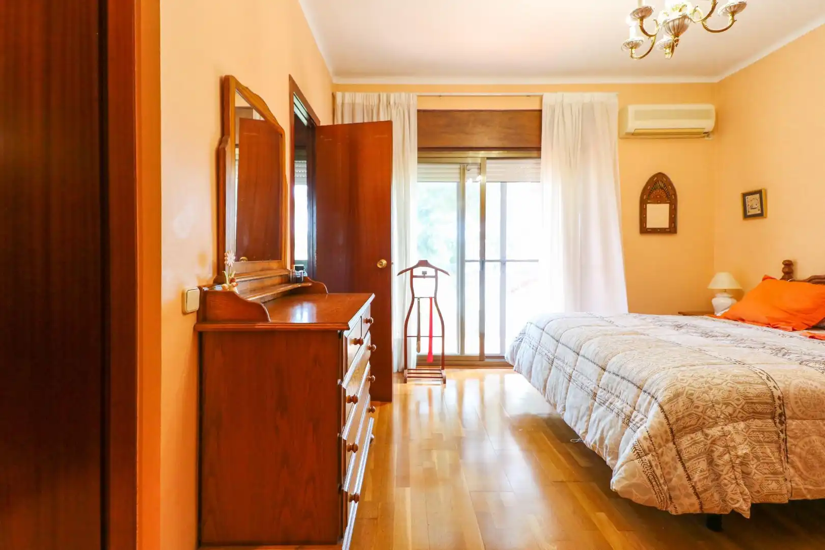Dormitori de Casa o xalet en venda en Castelldefels amb Aire condicionat, Calefacció i Parquet