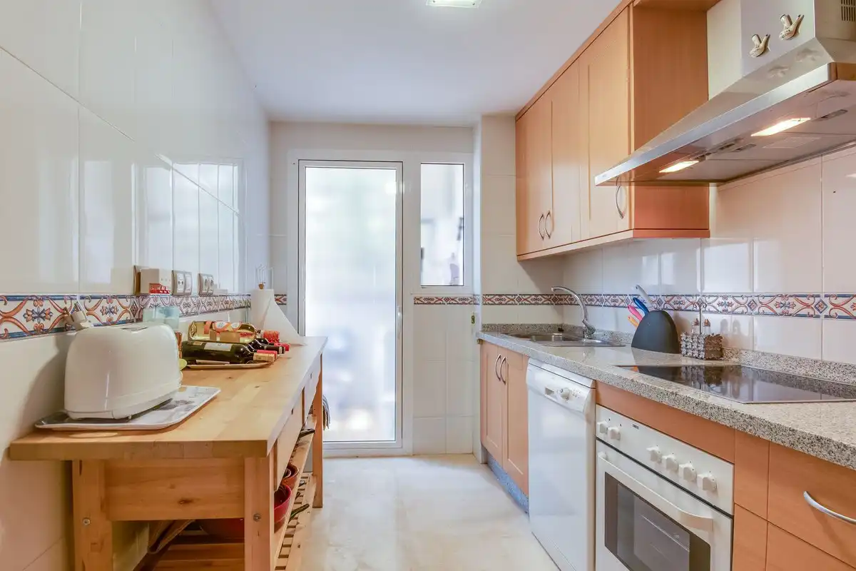 Rez-de-chaussée avec piscine à vendre à San Luis de Sabinillas, imagen 11
