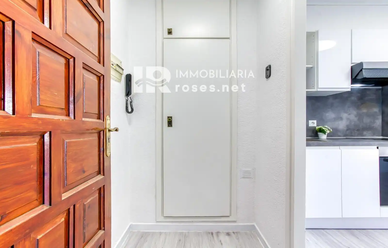 Estudio en venta en Poblat Típic, imagen 13
