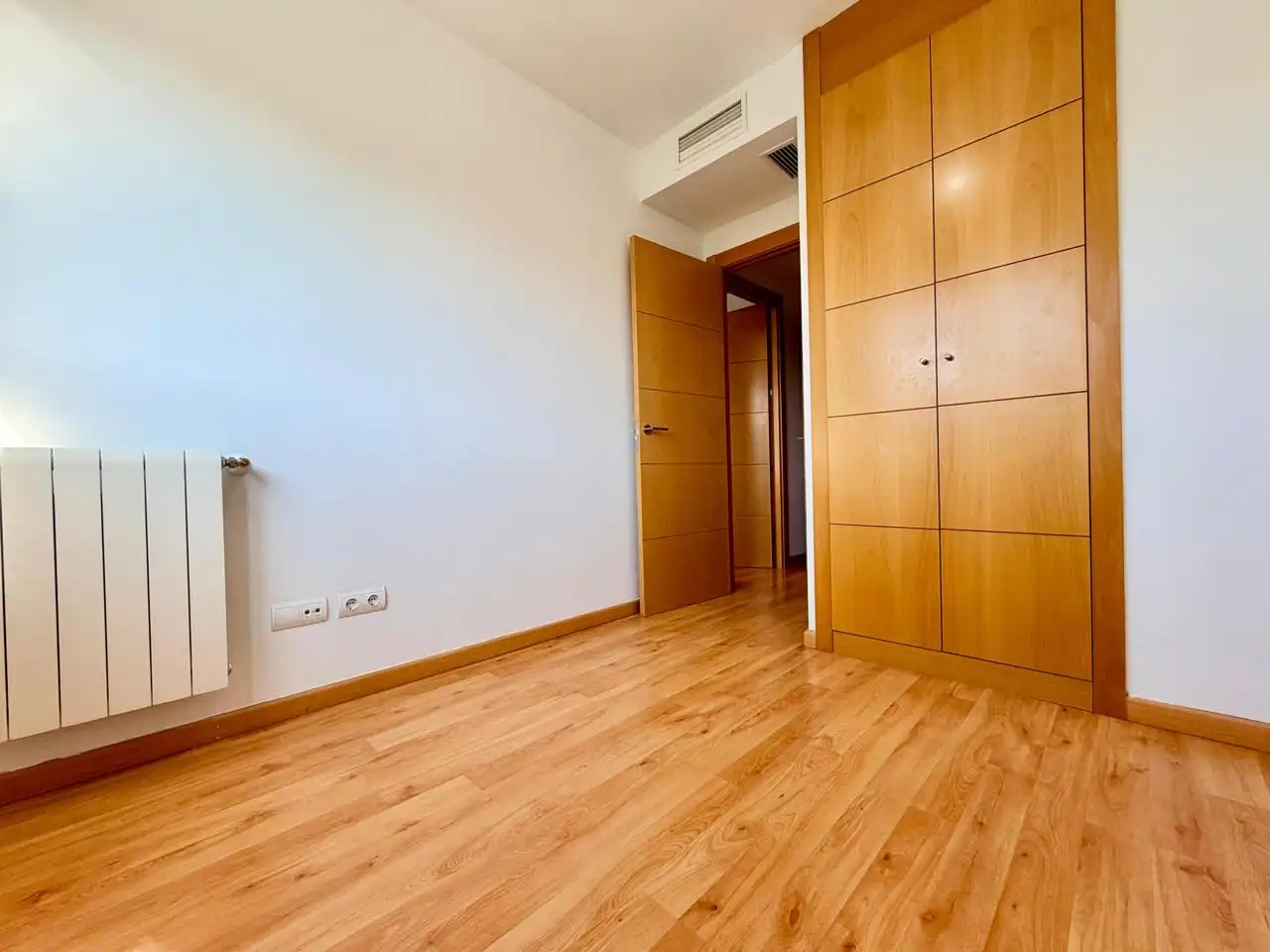 Habitación de Piso en venta en Madrid con Aire acondicionado, Calefacción y Jardín privado