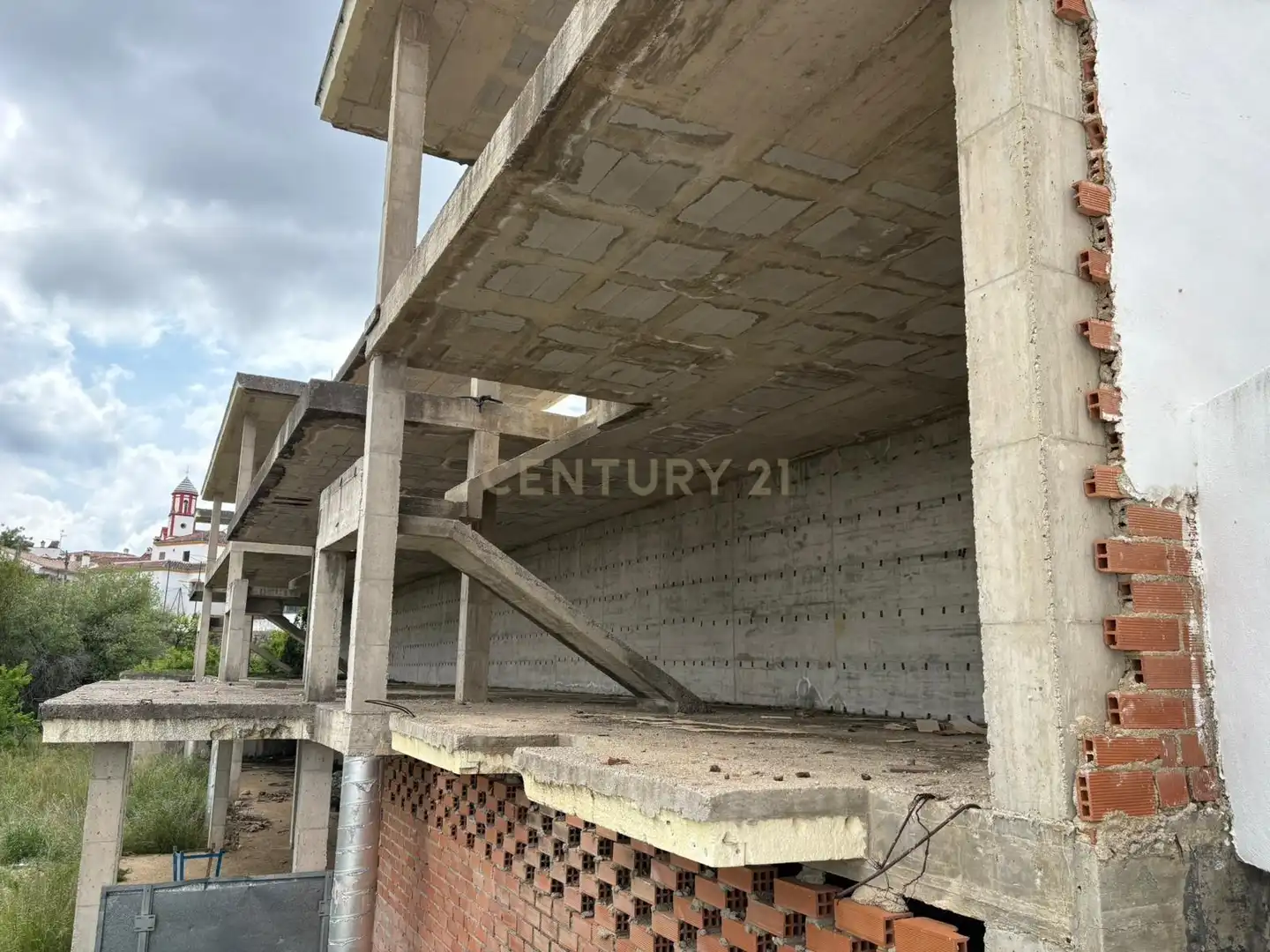 Vista exterior de Edificio en venta en Atajate