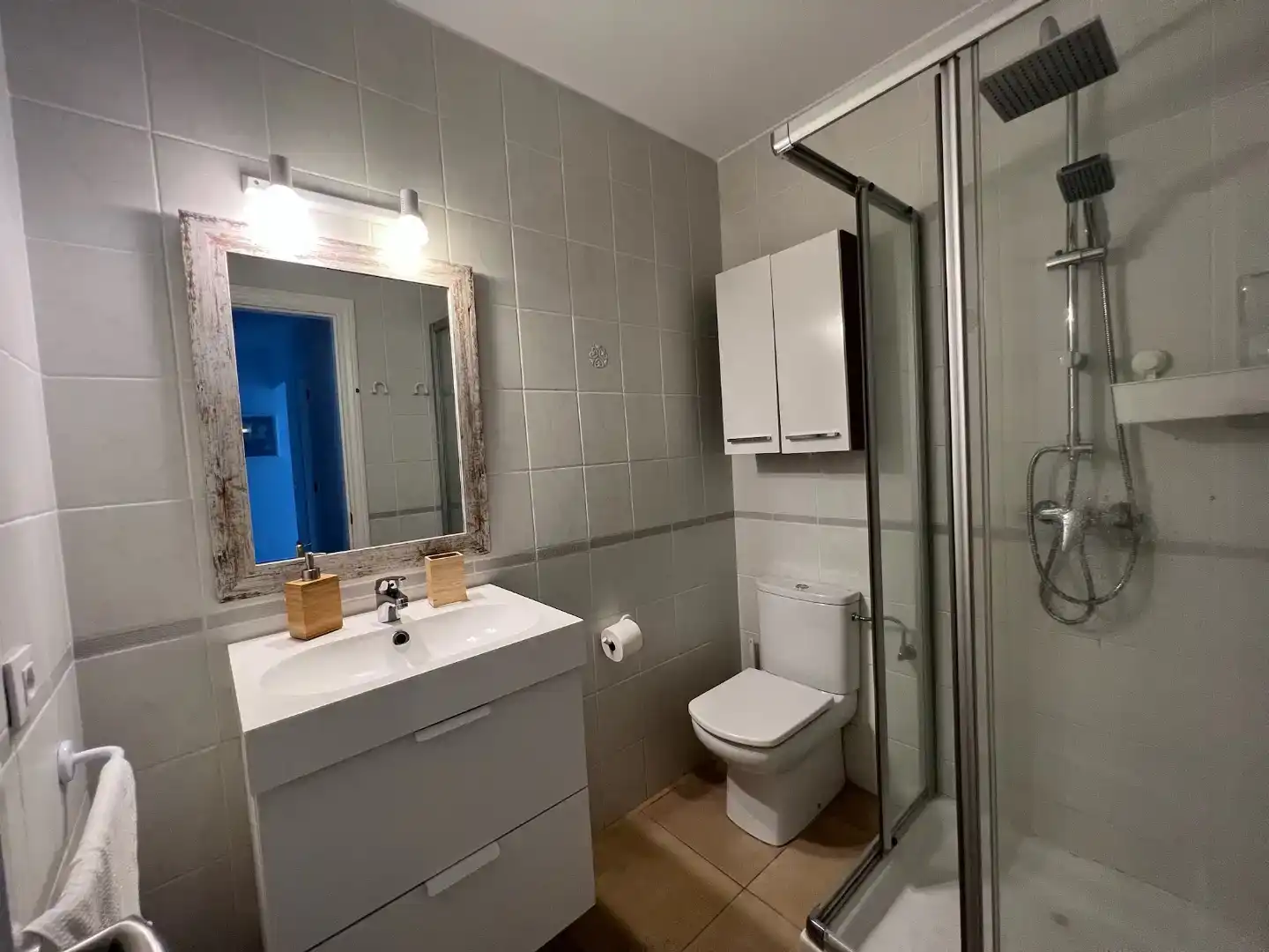 Badezimmer von Haus oder Chalet zur Miete in Ciutadella de Menorca mit Klimaanlage, Privatgarten und Abstellraum